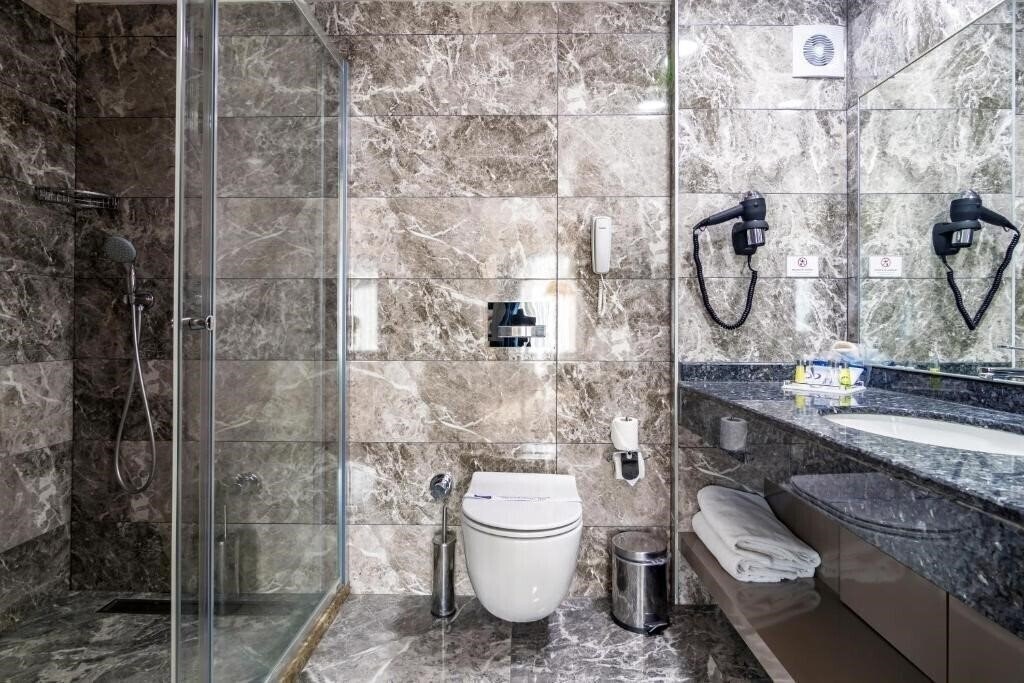 Фотографія Hotel 2000 Kavaklidere 4*