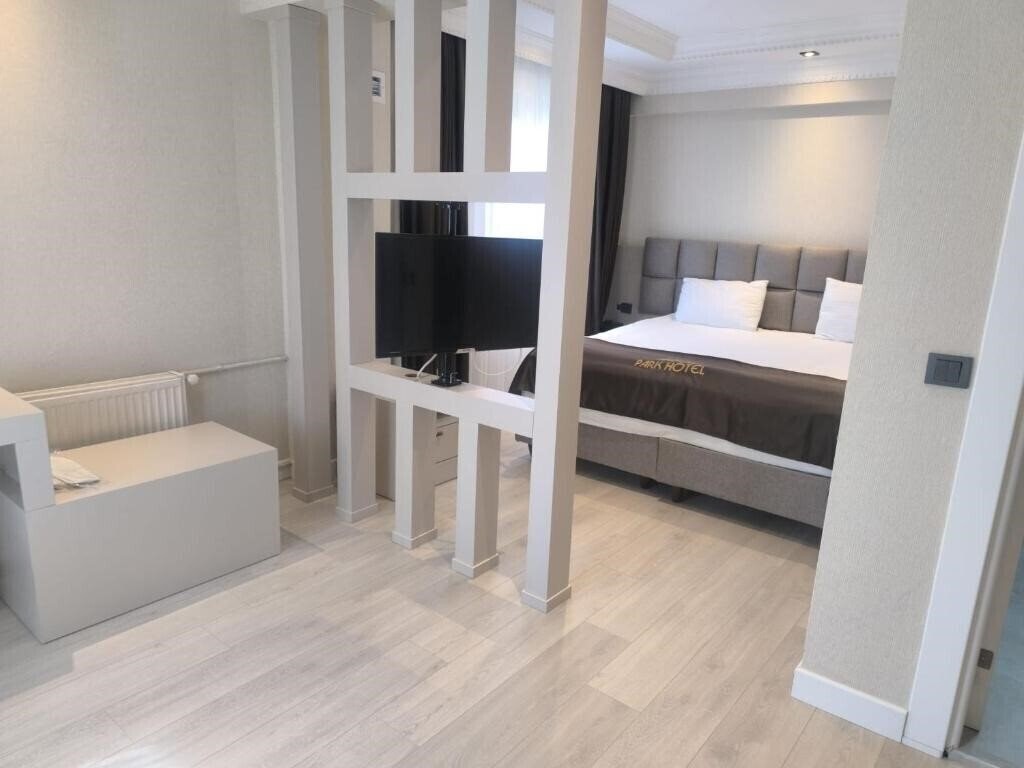 Готель Ardos Park Hotel 3*