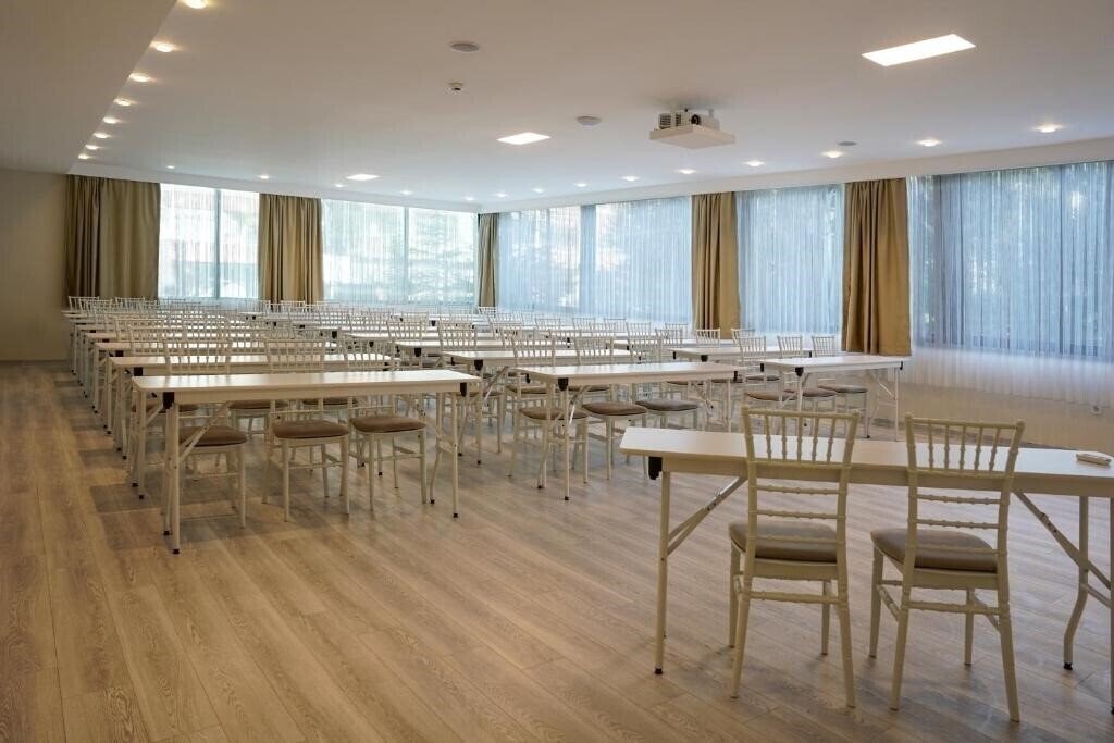 Картинка Resun Hotel 4*