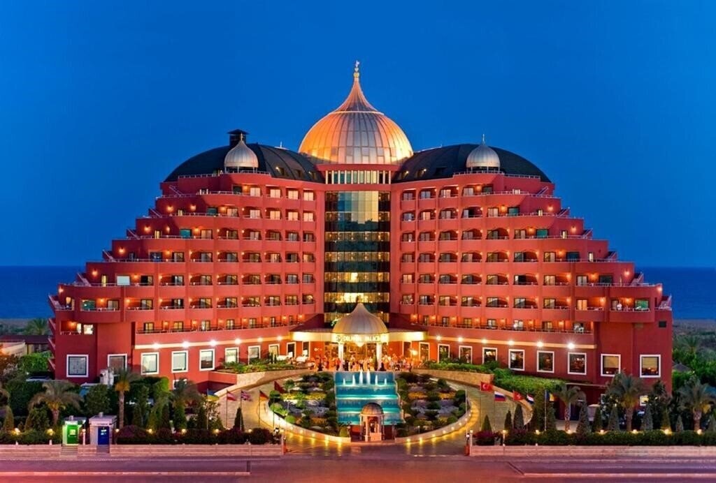 Отель Delphin Palace 5*