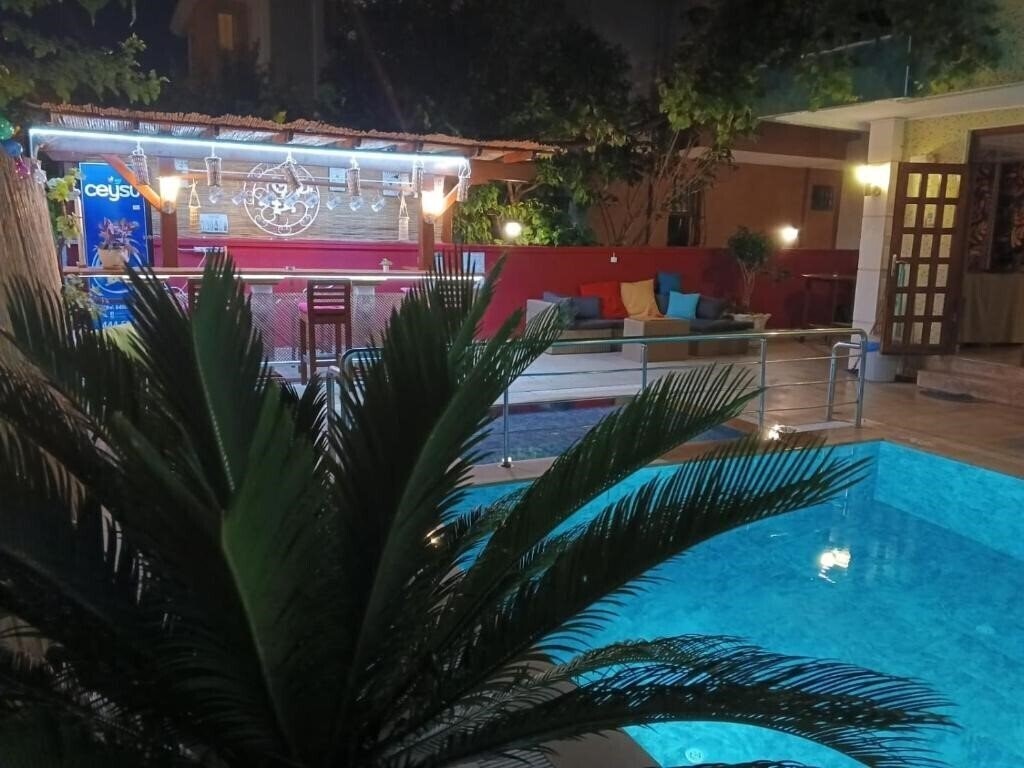 Картинка Beyaz Melek Hotel 2*