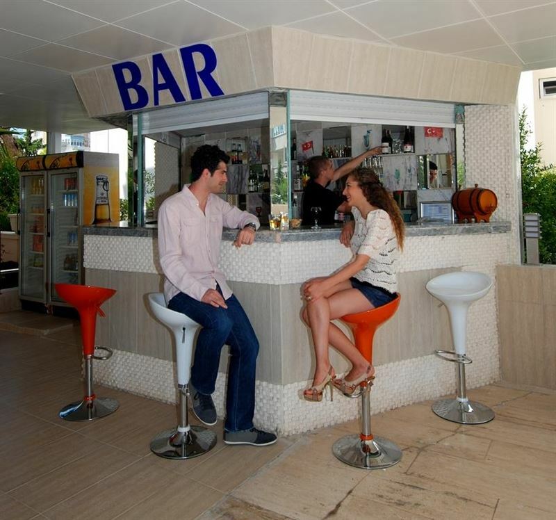 Готель Lara Diamond Hotel 3*