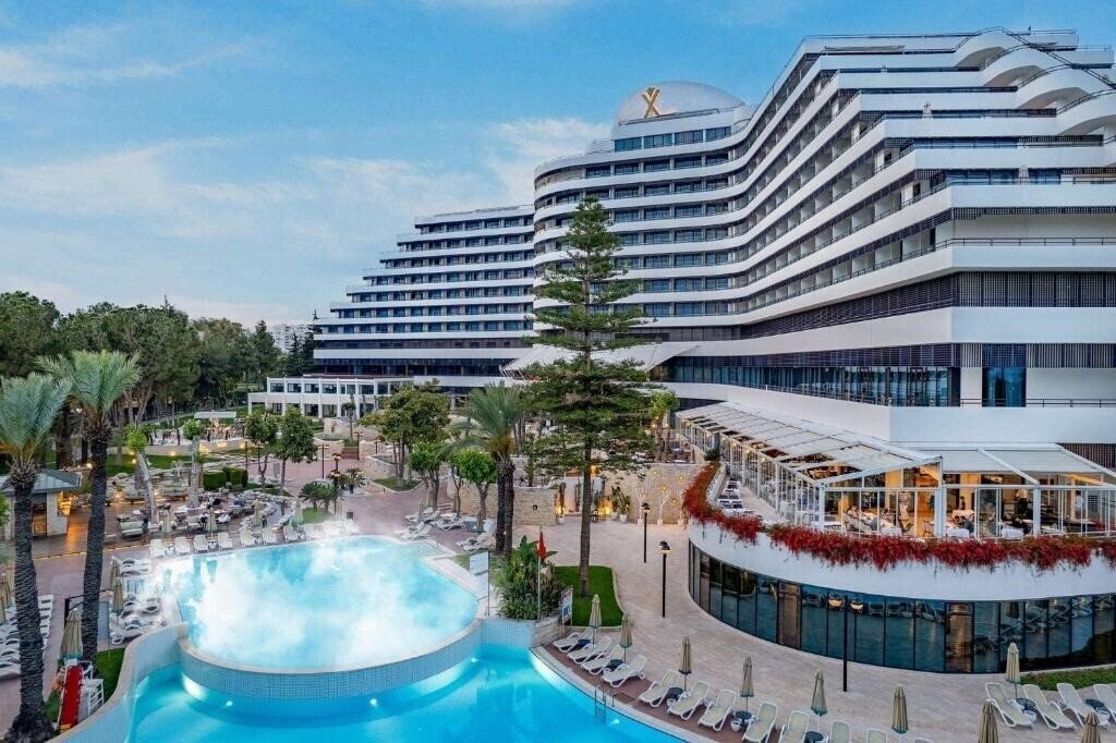 Готель Rixos Downtown Antalya - The Land Of Legends Access (ex. Sheraton Voyager Antalya Hotel) 5*