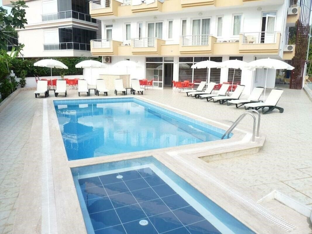 Отель Arinna Park Hotel 3*