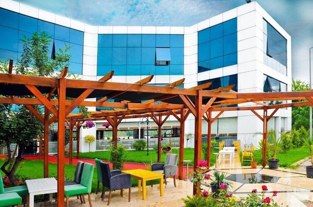 Готель Expo Park Hotel 3*