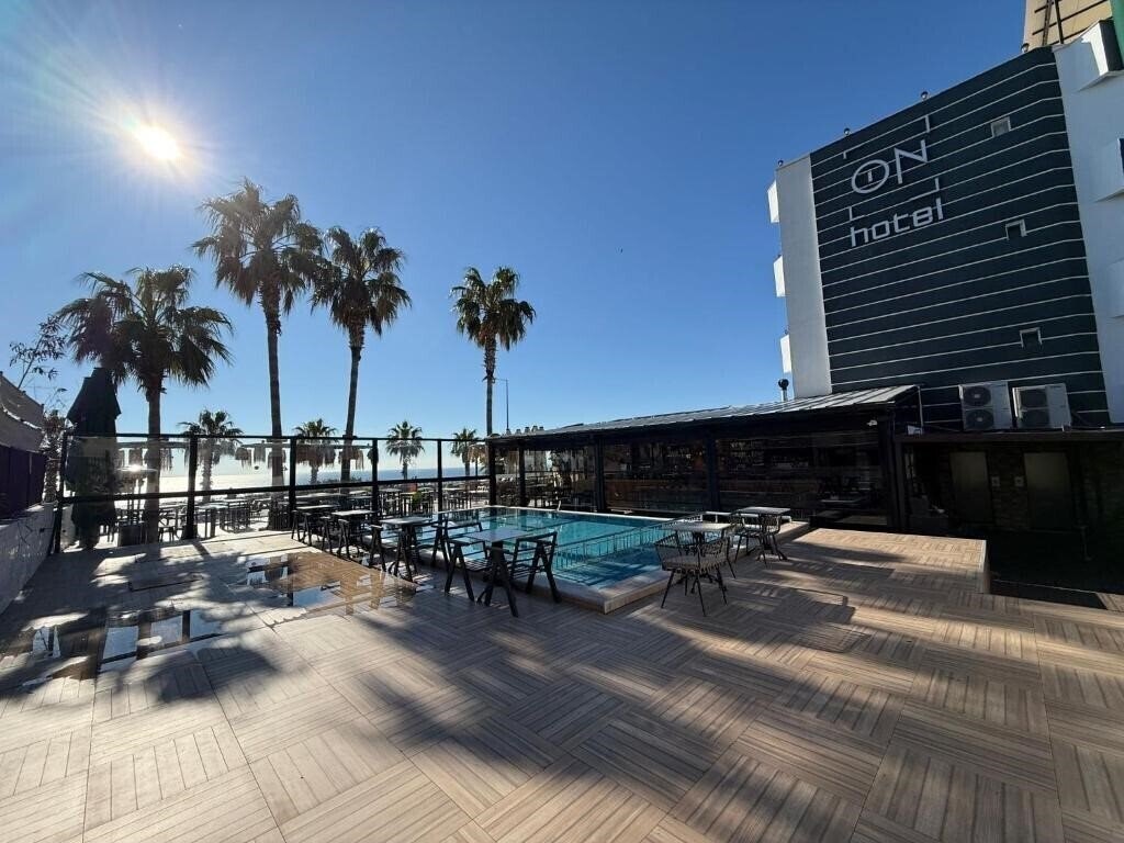 Готель On Hotel Antalya 4*