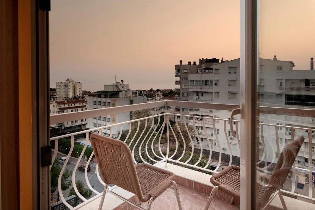 Картинка Lara Dinc Hotel (ex. Dinc Hotel, Dinc Hotel Lara) 3*