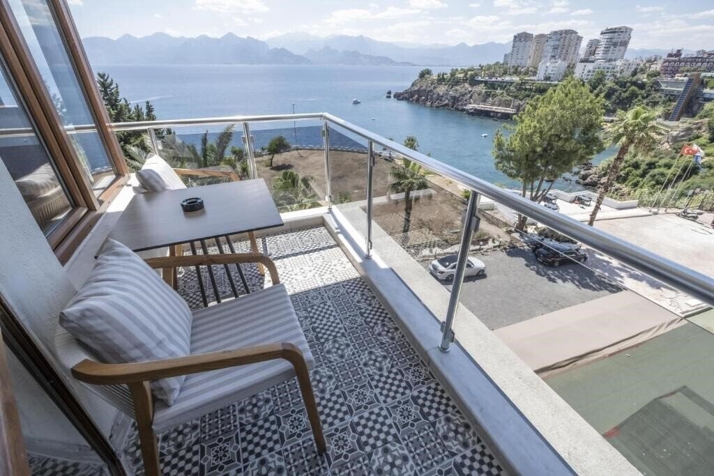 Фотографія Qinn Hotel 3*