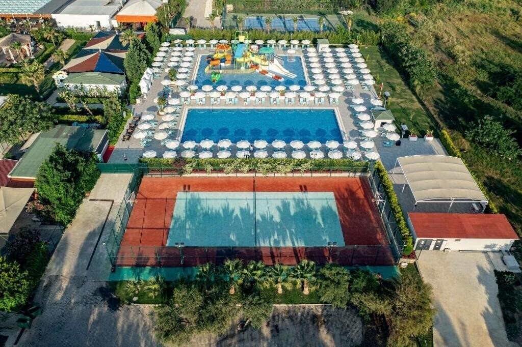 Изображение Wyndham Garden Lara (ex. Lara Family Club) 4*