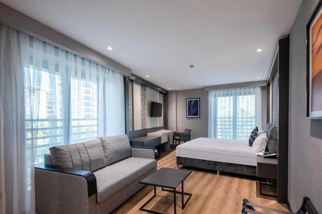 Фото Four Points Flex by Sheraton Antalya Lara (ex. Four Points Express by Sheraton Antalya Lara) 4*