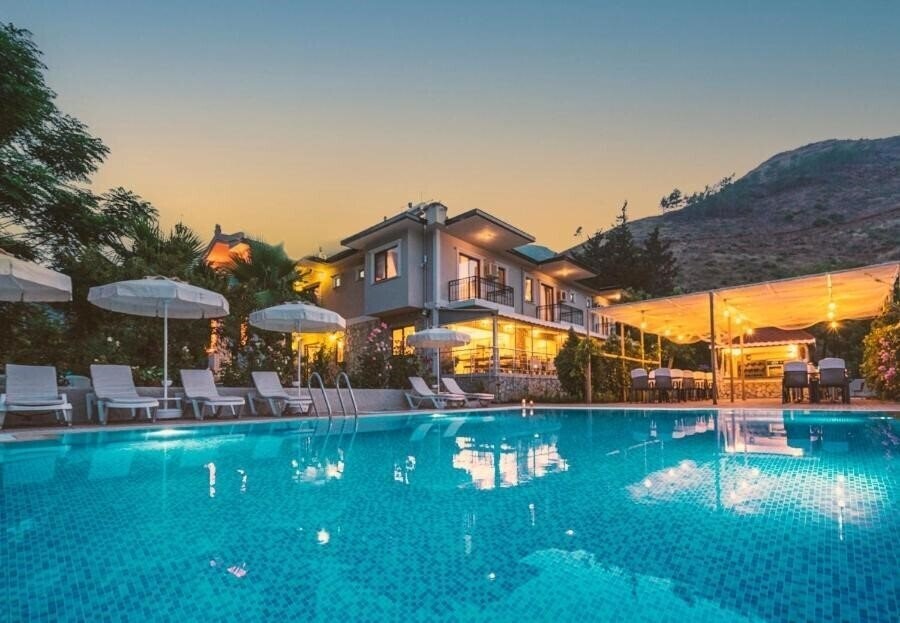 Отель Otto Palace Boutique Hotel 3*