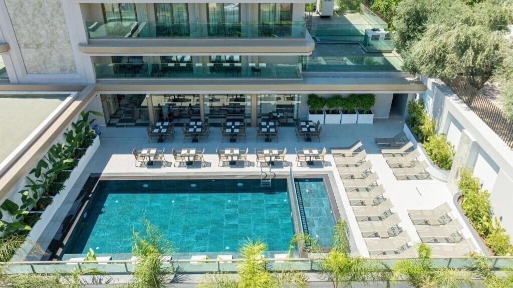 Фотографія Awen Hotel 4*