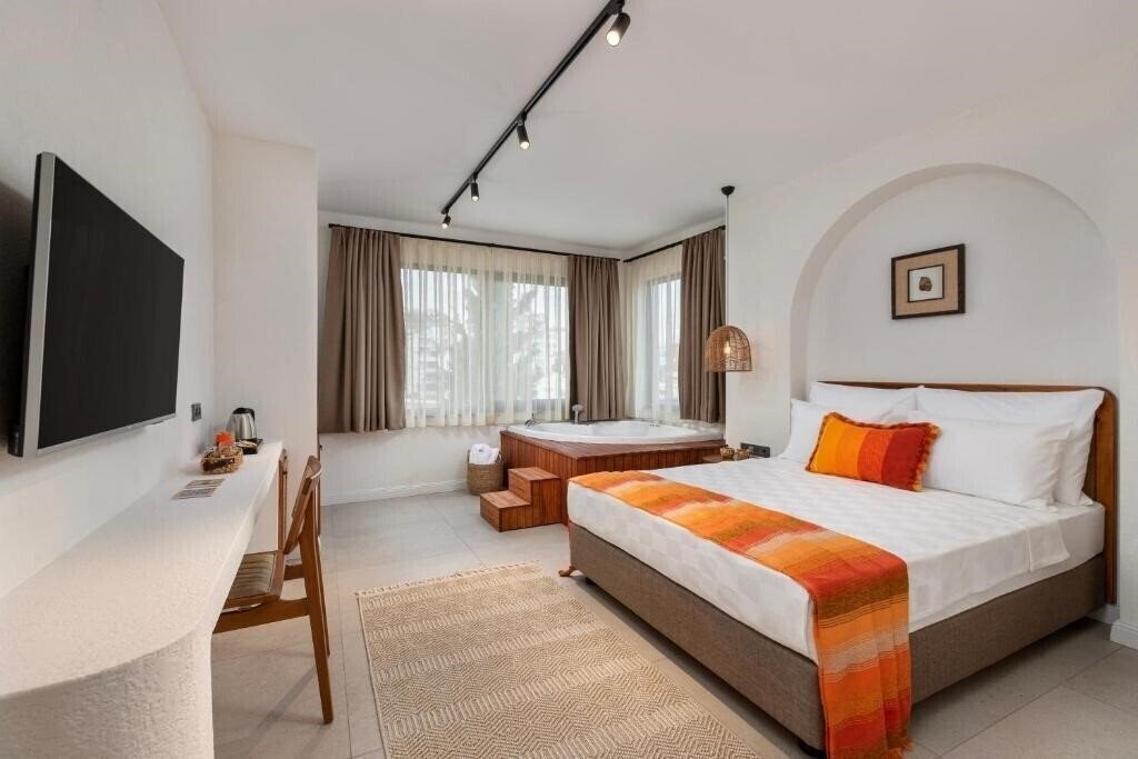 Картинка White Boutique 3*