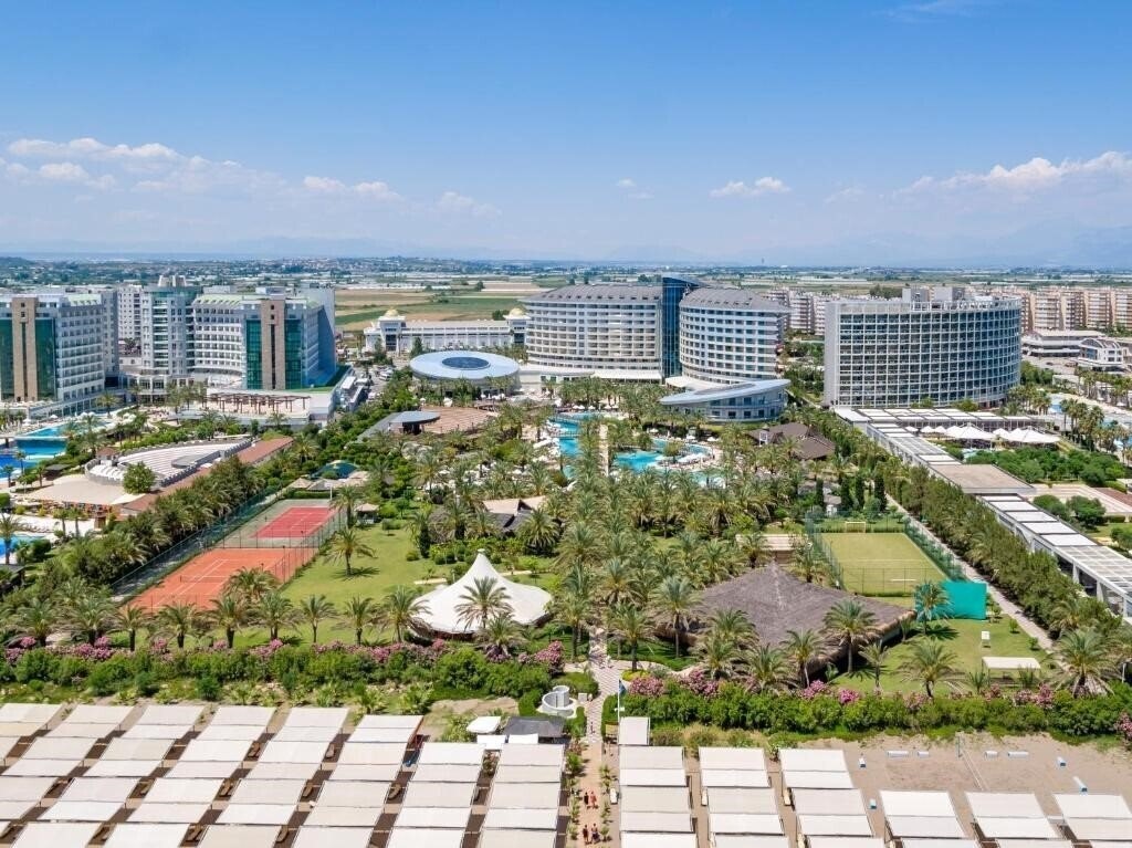 Фотографія Royal Wings Hotel 5*