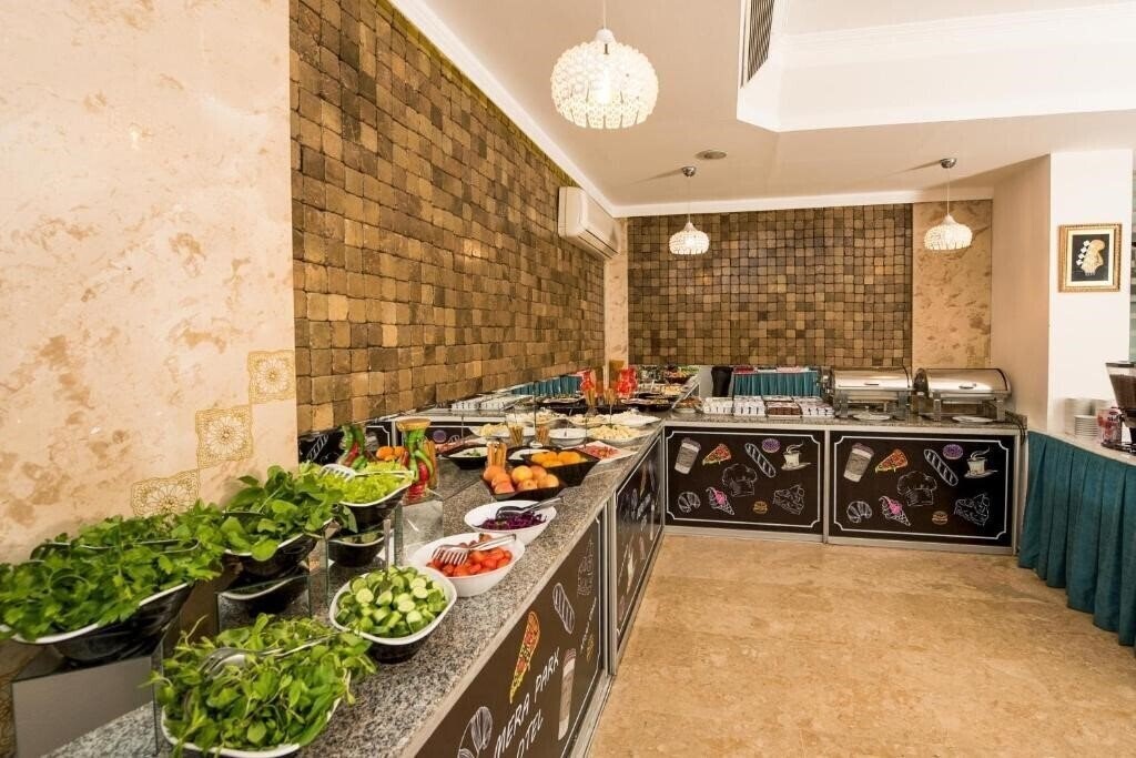 Фото Antikhan Hotel 3*