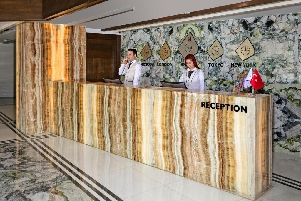 Фото B Business Hotel & SPA 4*