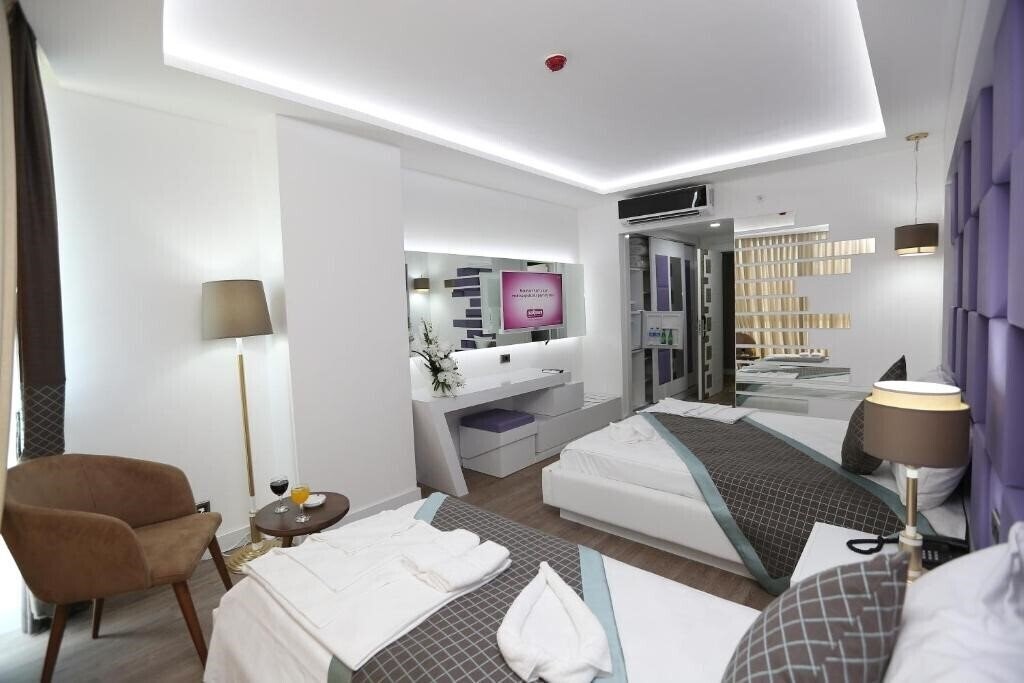 Фото Elips Royal Hotel 4*