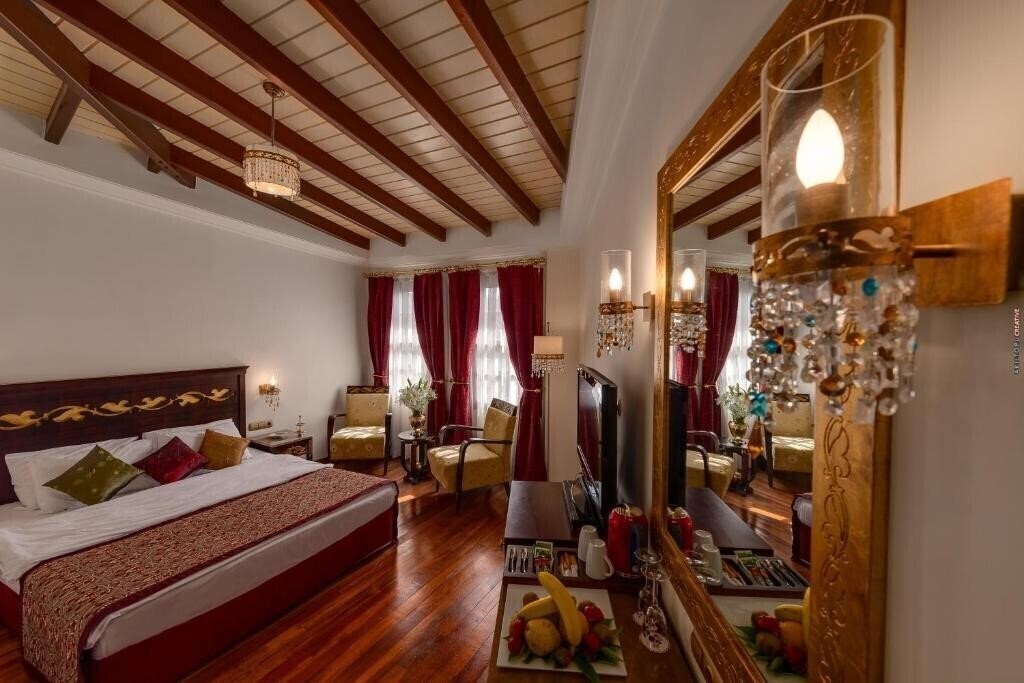 Фото Tuvana Hotel Old Town 4*