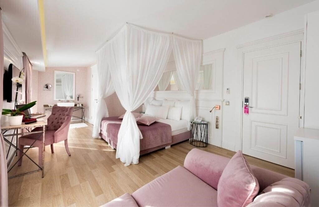 Фото Nun Boutique Hotel 3*