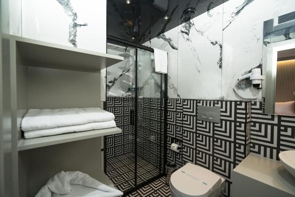 Фотографія Basel Hotel 2*