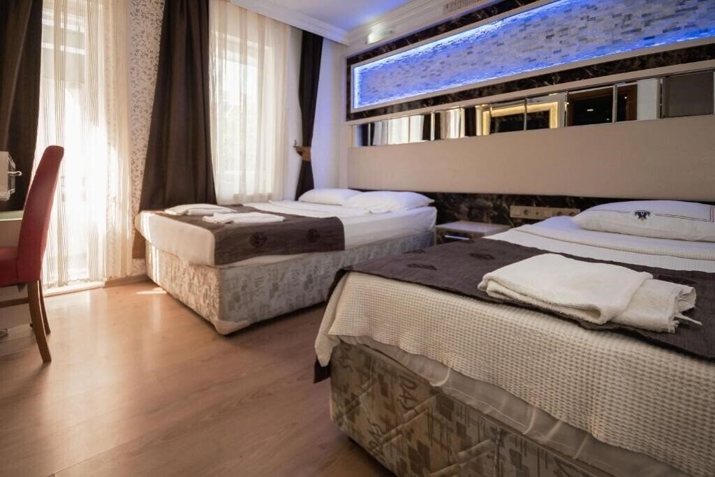 Фото Behram Hotel 2*