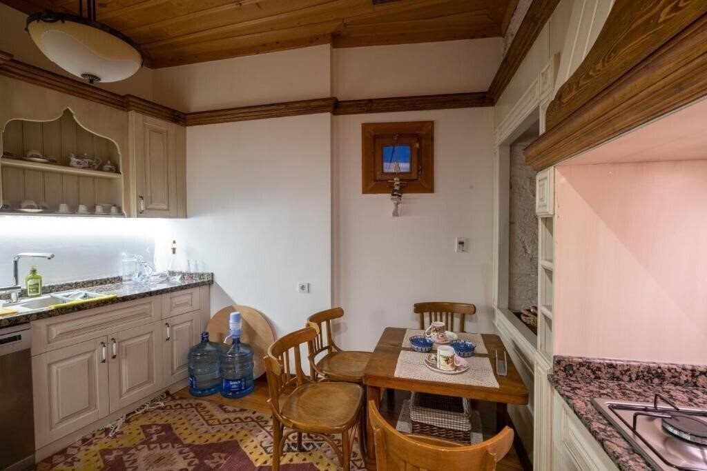 Фотография Cedrus Hotel 2*