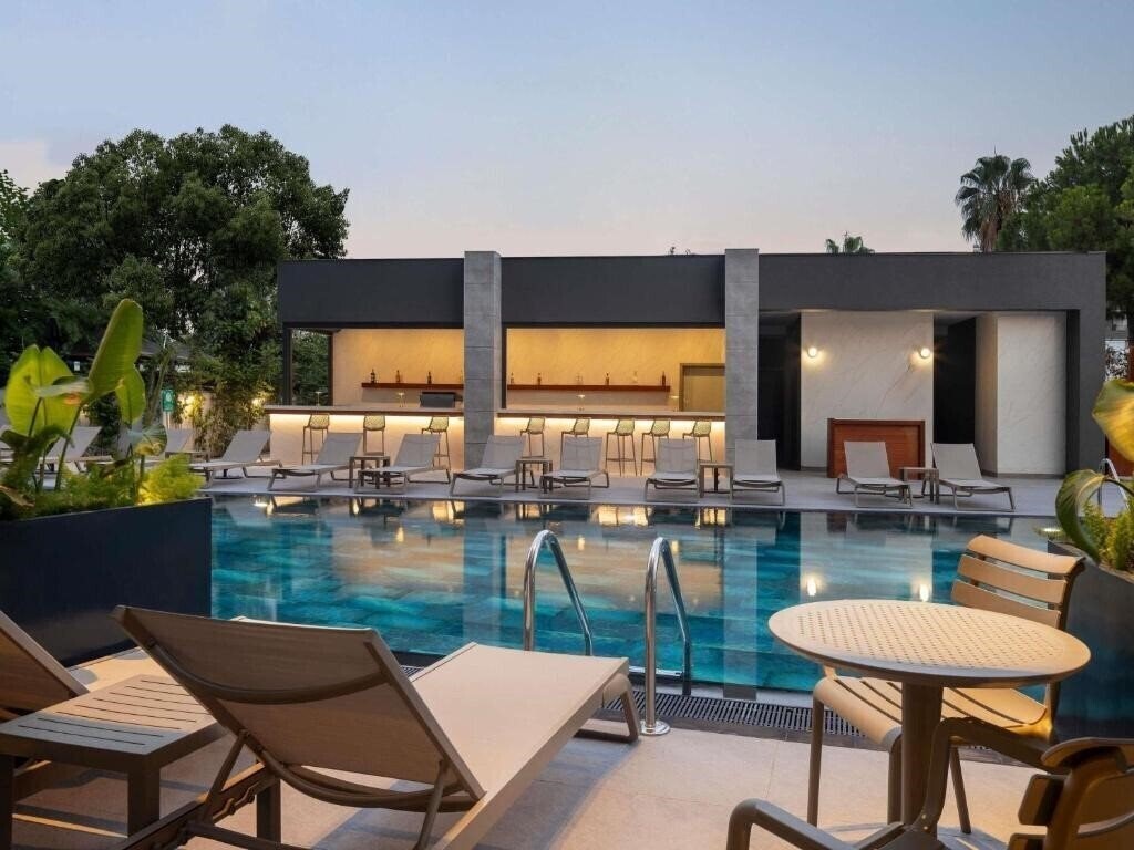 Отель Mercure Antalya Konyaalti 4*