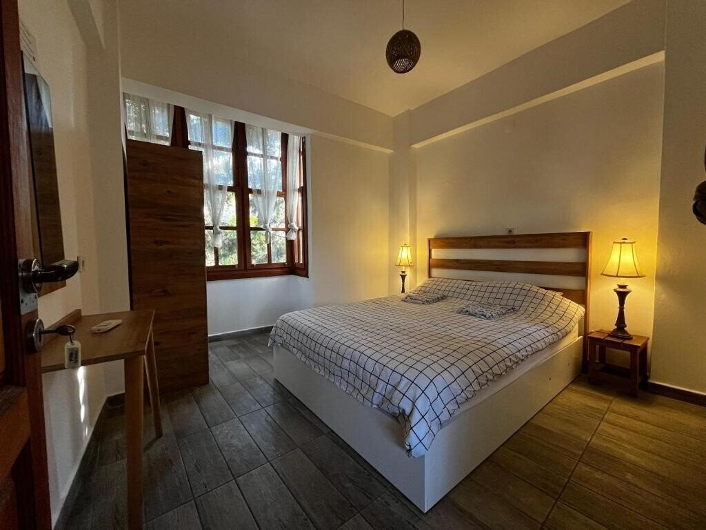 Отель Kuyu Beergarden Hostel 3*