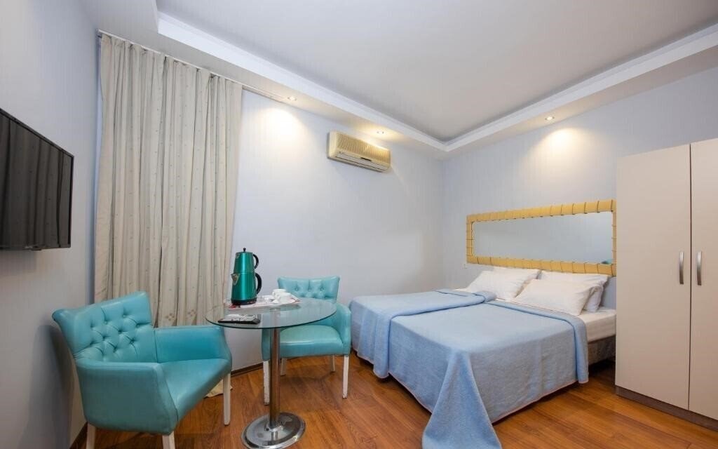 Готель Nest Hotel 3*