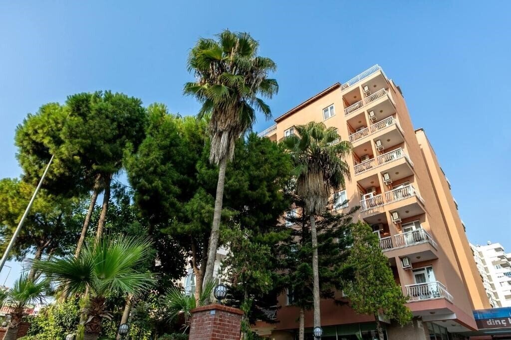 Отель Lara Dinc Hotel 3*