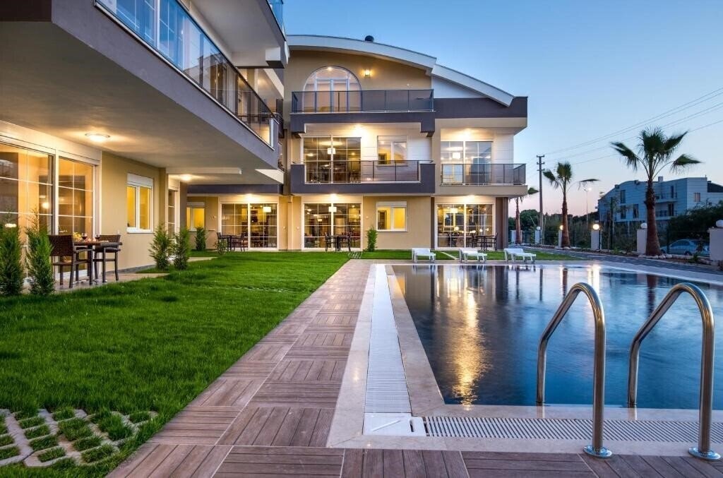 Готель Lara Beach Homes 3*
