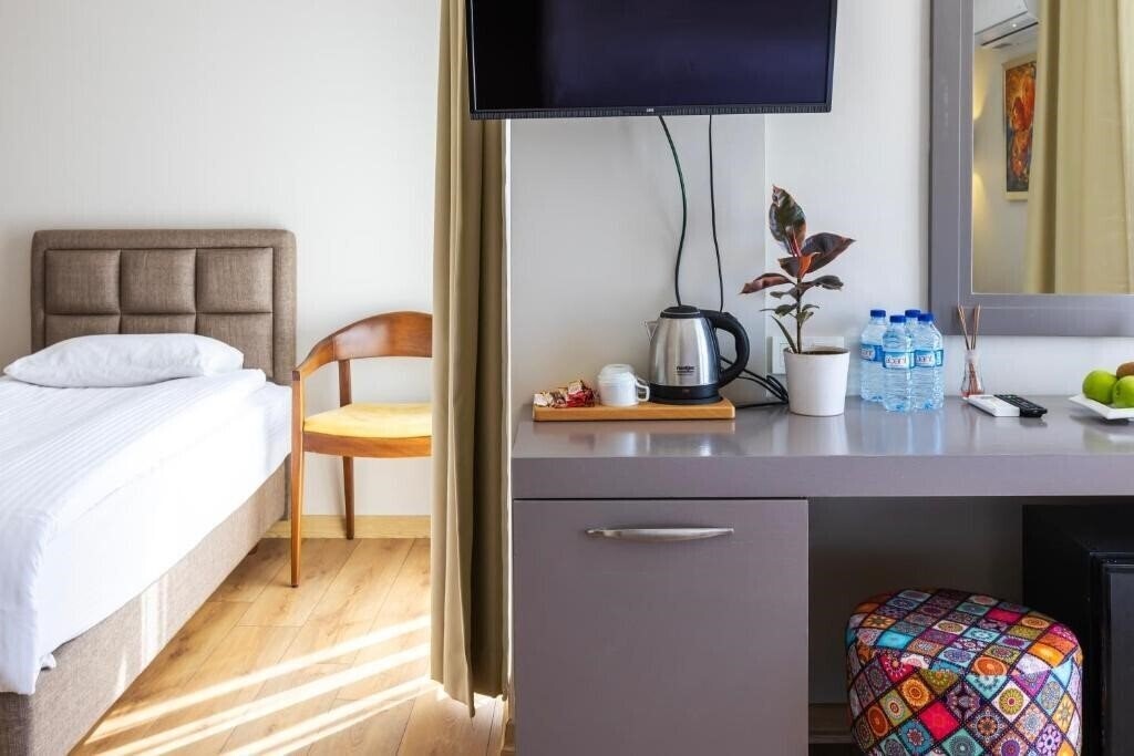 Фотографія Mene City Hotel 2*