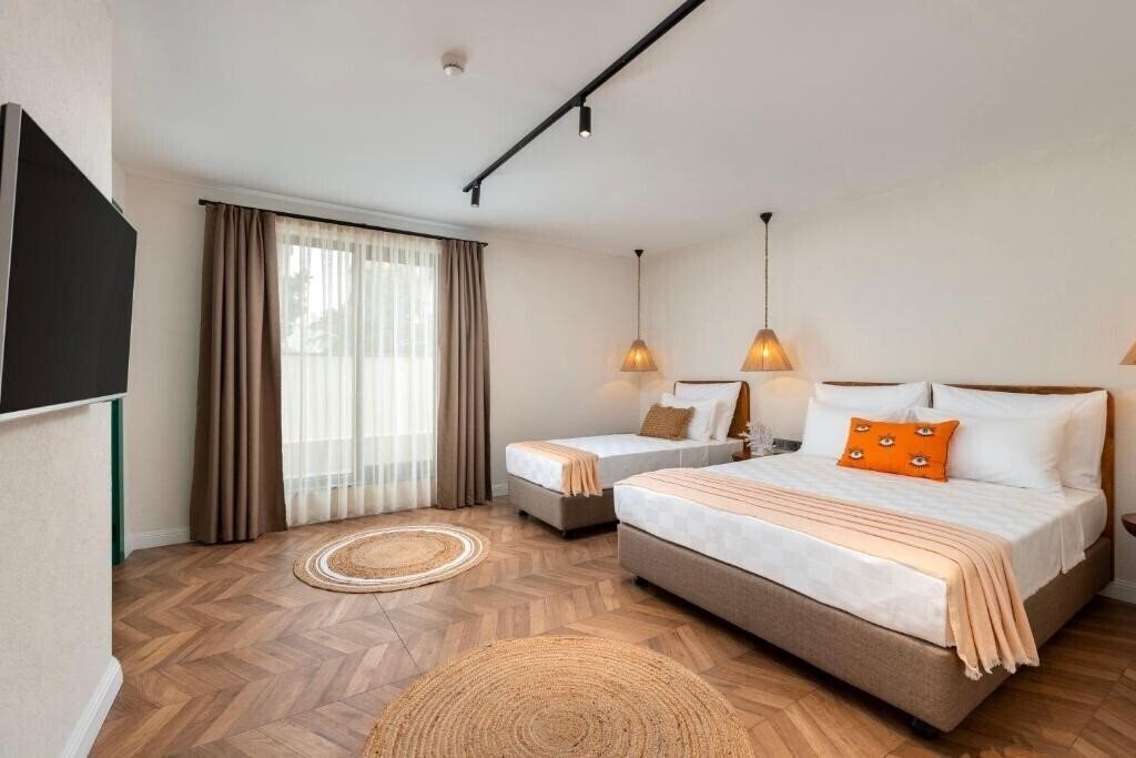 Картинка Azuu Bohem 3*