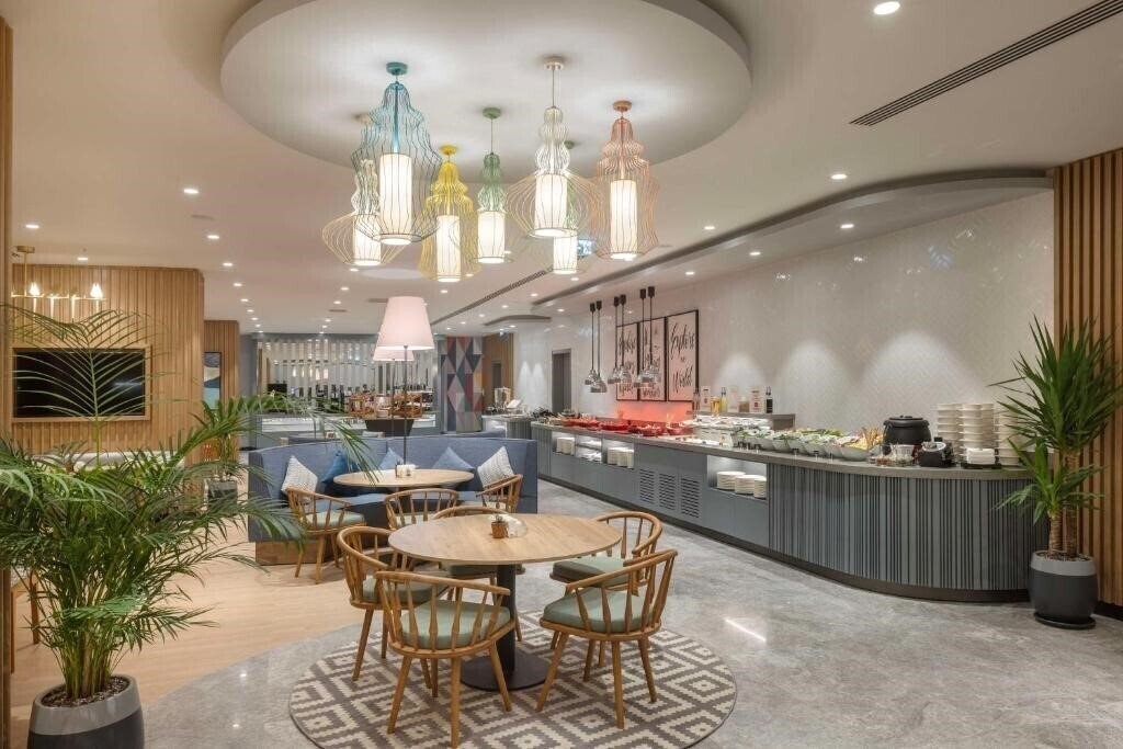 Фото Hampton By Hilton Antalya Airport 4*