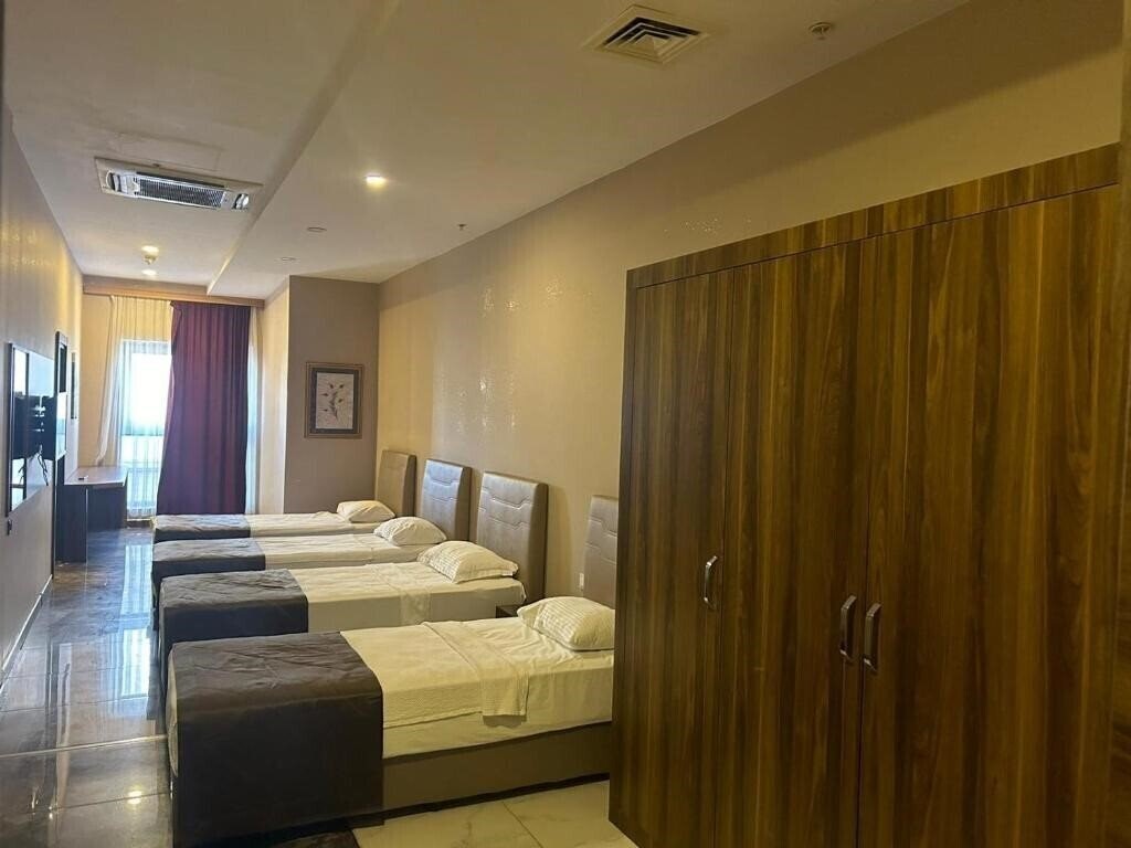 Фото SKY Business Hotel 5*