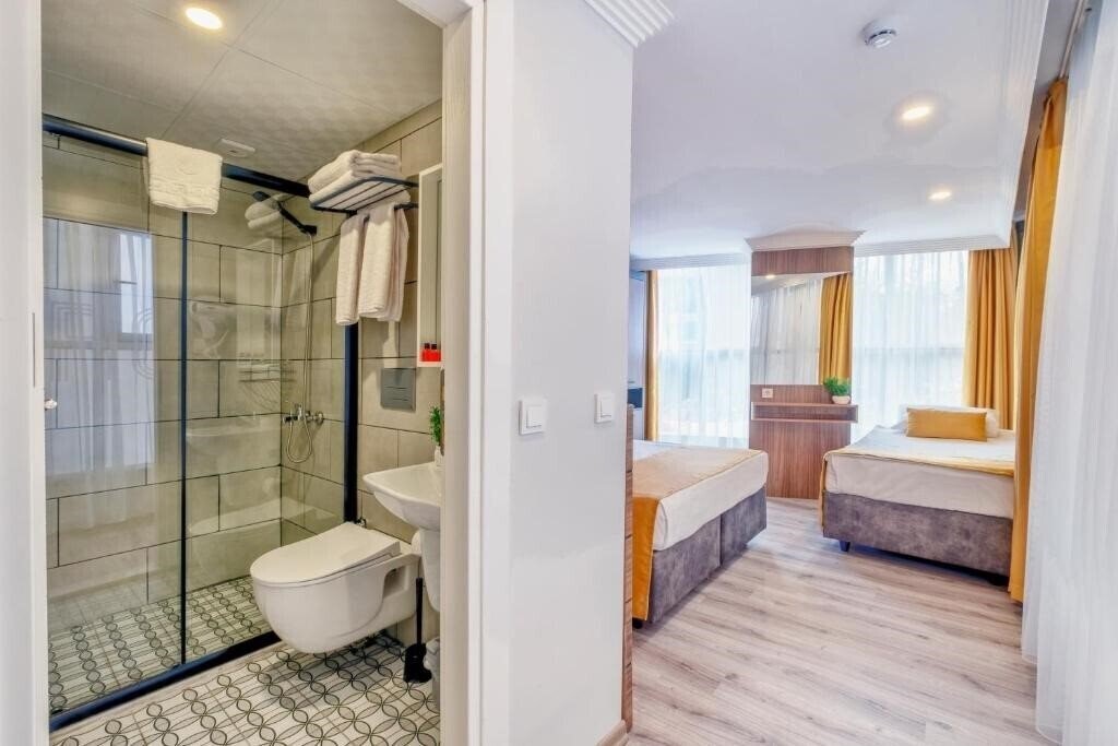 Фото Terra Rossa Suites 3*