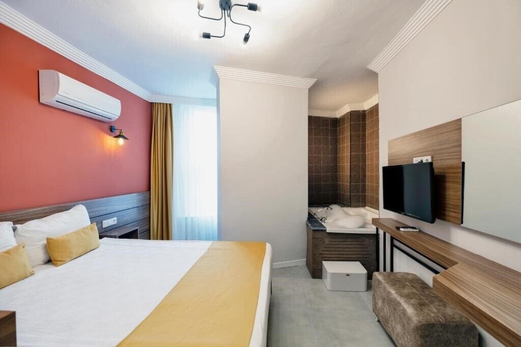 Изображение Terra Rossa Suites 3*