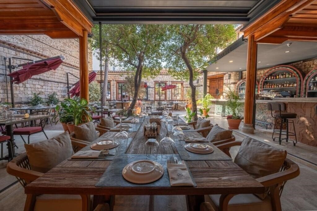 Фото Belmondo Suites 3*