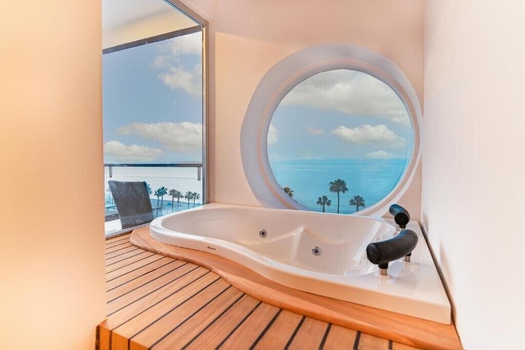 Фото Pearly Hotel (ex. Pearly Hotel & SPA) 3*