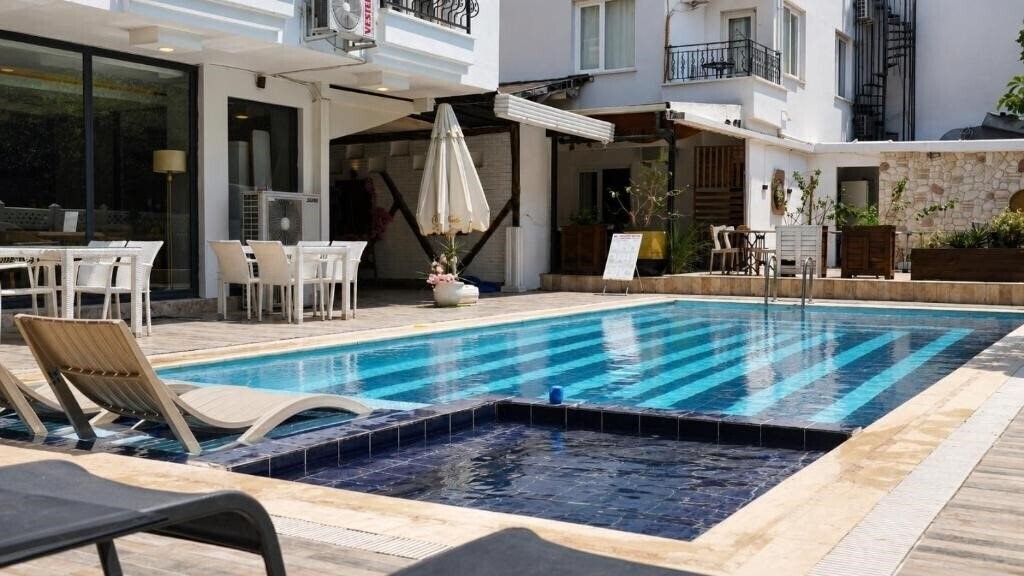 Отель Nfk The House Hotel 3*