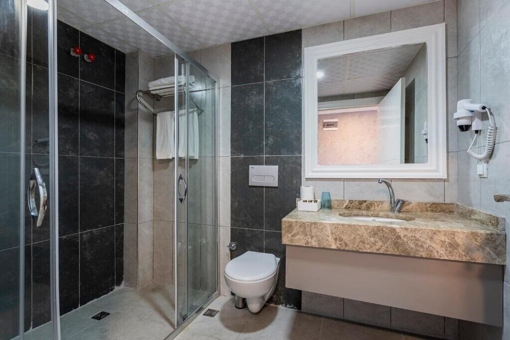 Фото Tamara Business Hotel 4*