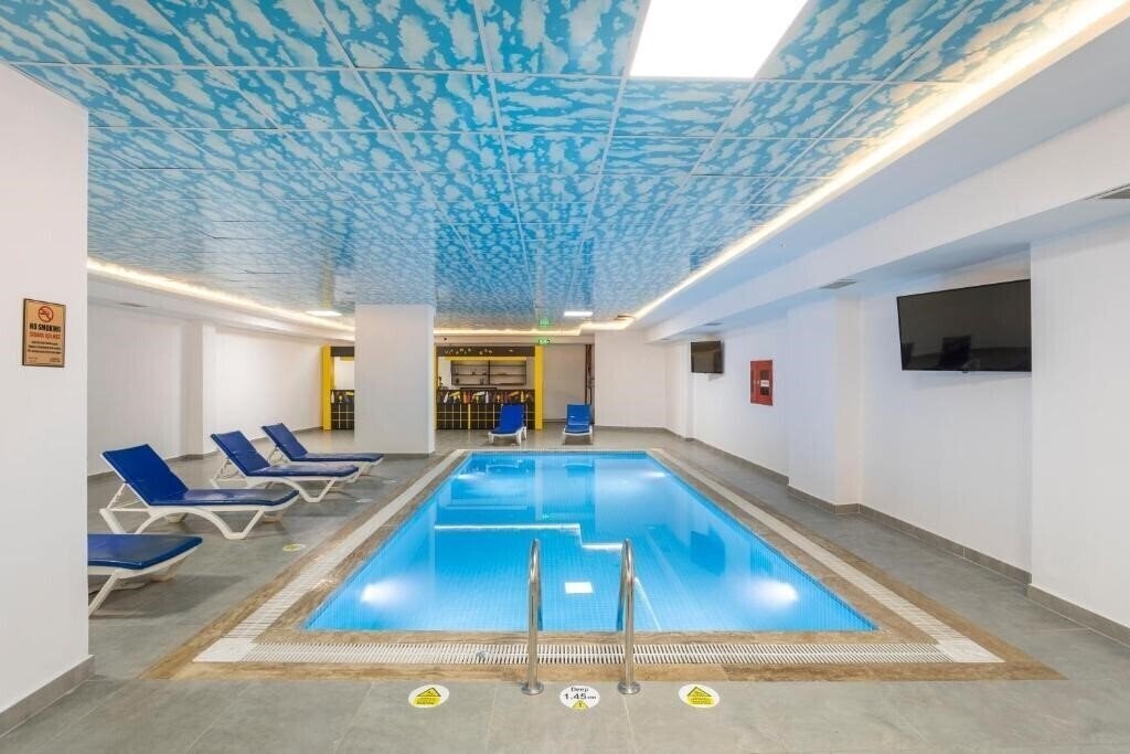 Фотографія Tamara Business Hotel 4*