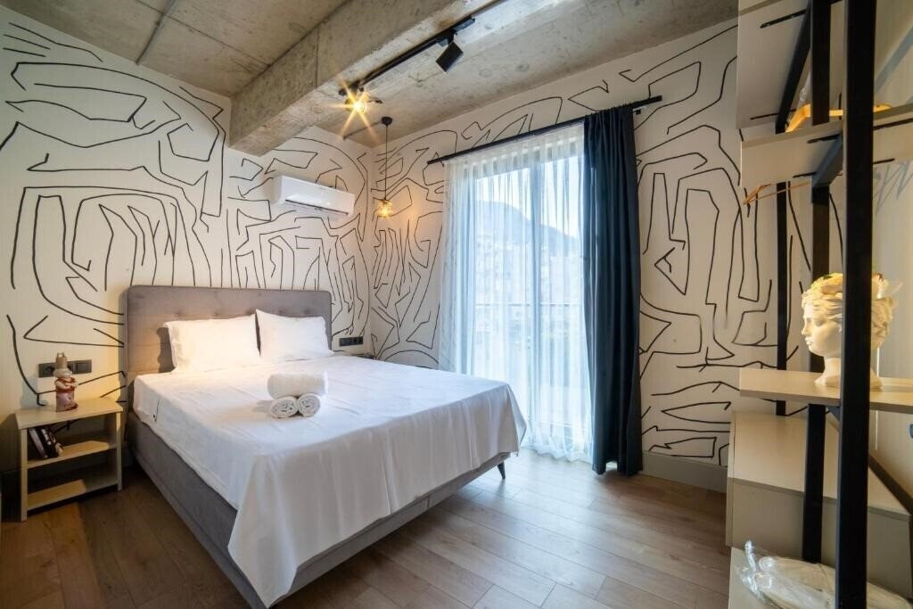 Готель Rudblu Suites 3*