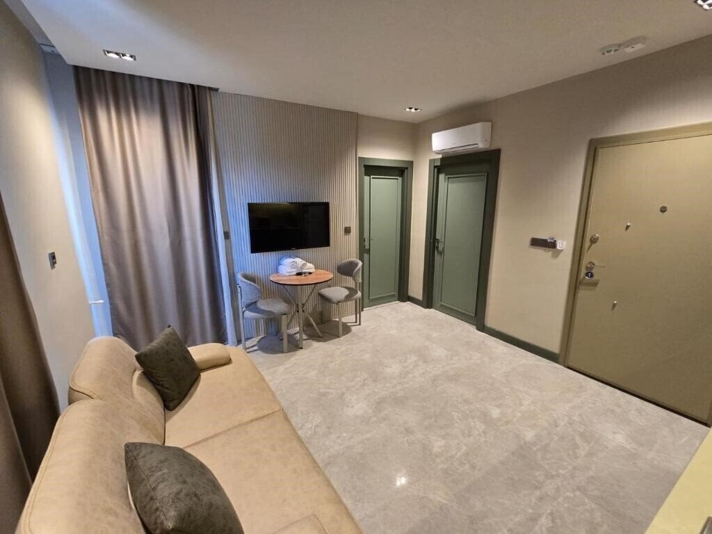 Изображение Meyde Plus Suite 3*