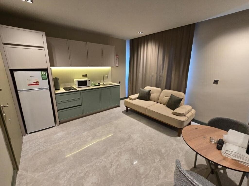 Картинка Meyde Plus Suite 3*