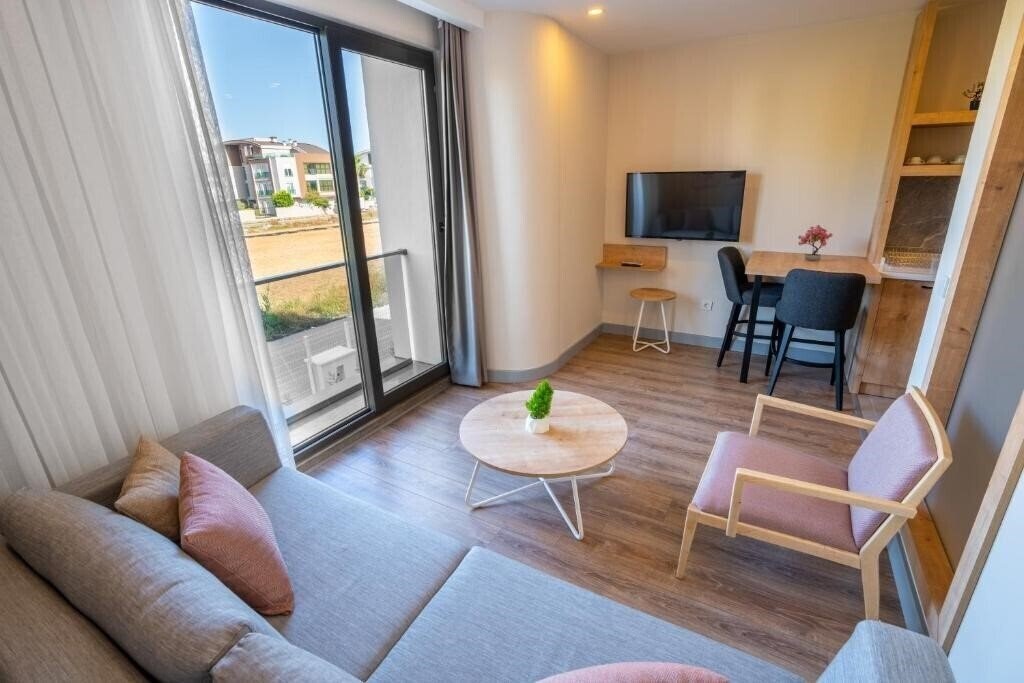 Картинка Marine Homes Lara Hotel & Suites 3*