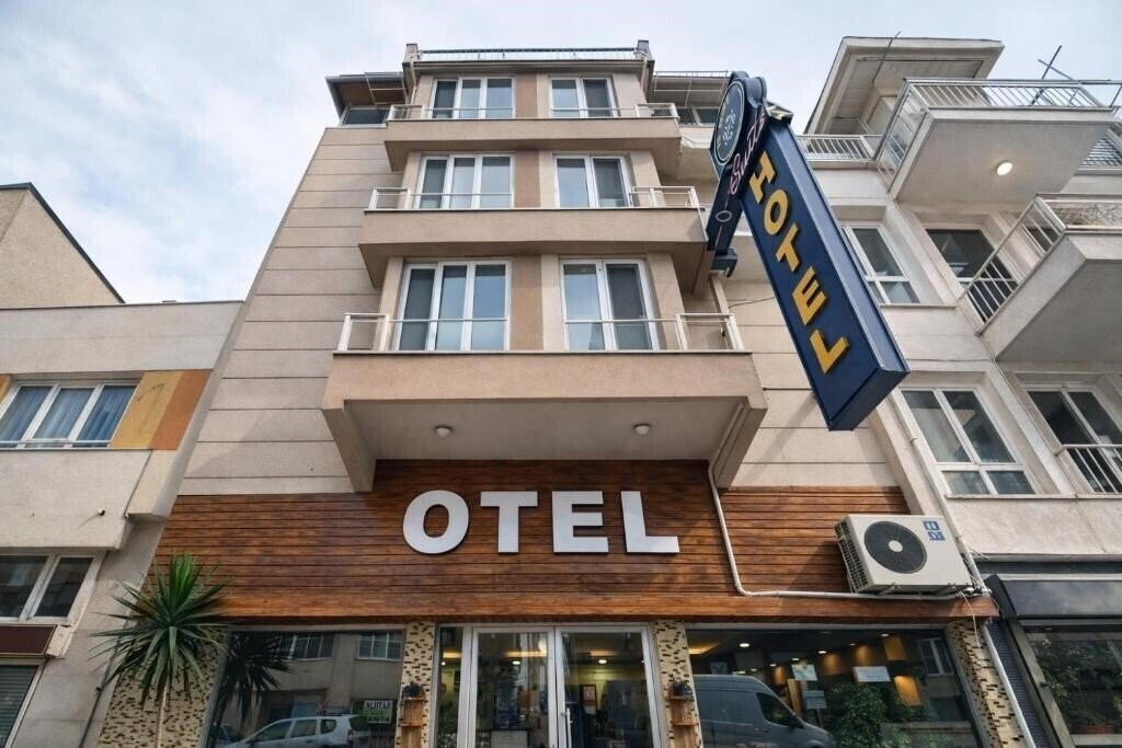 Отель Nezih Suits 3*