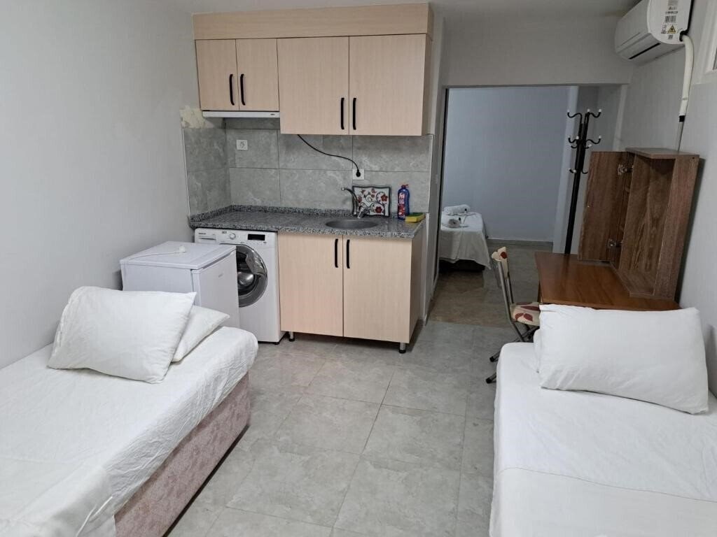Картинка Nezih Suits 3*
