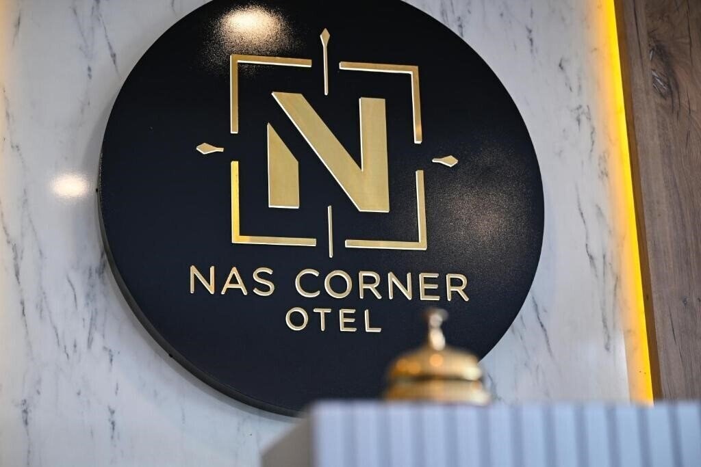 Отель Nas Corner Hotel 3*