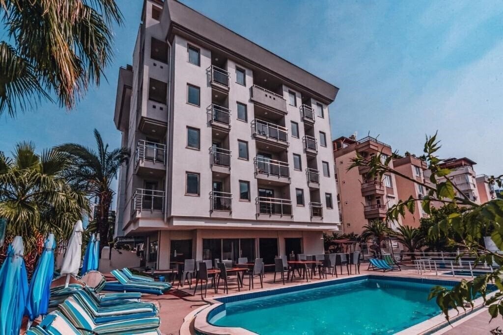 Готель La Brisa Hotel 3*